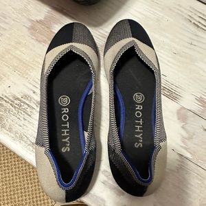 Rothy’s flats